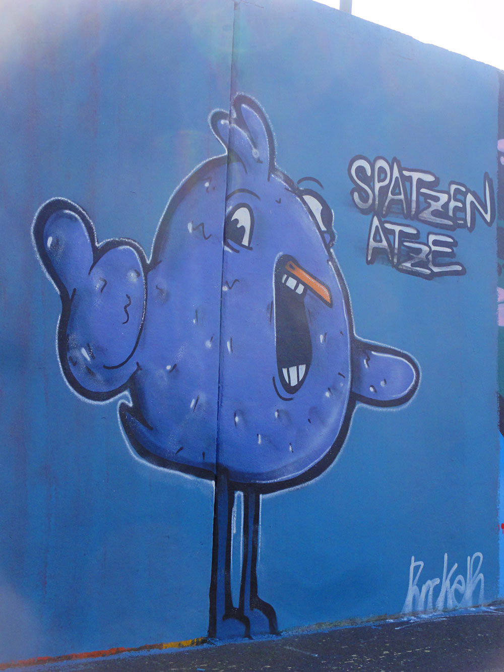 spatzenatze-graffiti-hanauer-landstrasse