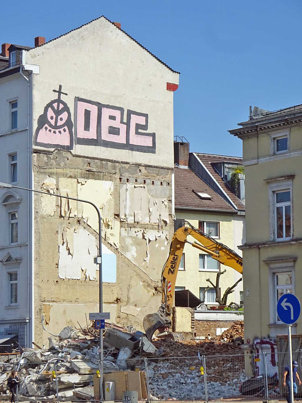 Abbrucharbeiten beim Café Wien in Frankfurt- Bornheim