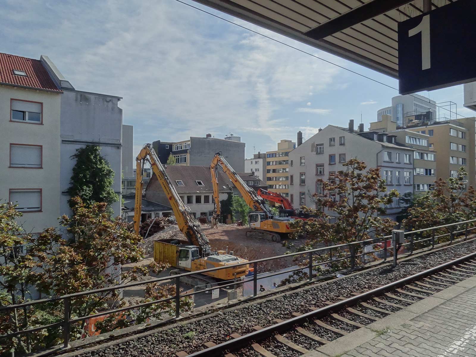 Abbrucharbeiten beim Zeitungsviertel in Frankfurt