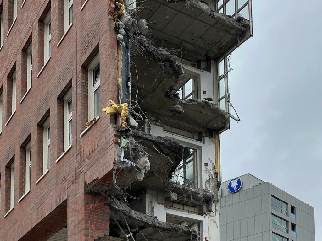 Abrissarbeiten ehemaliges Zeitungsviertel in Frankfurt