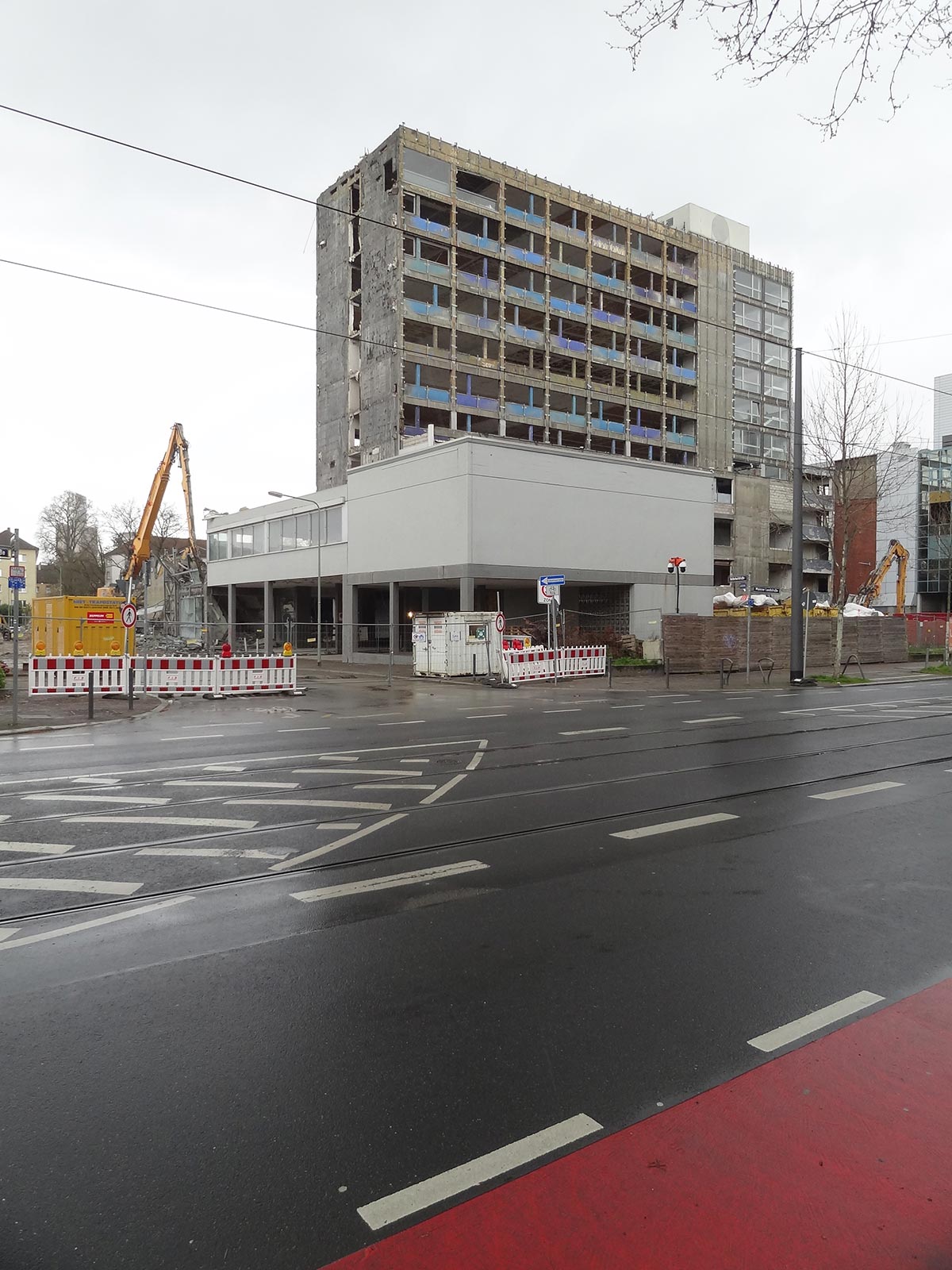 Altes FAZ-Gebäude wird abgerissen