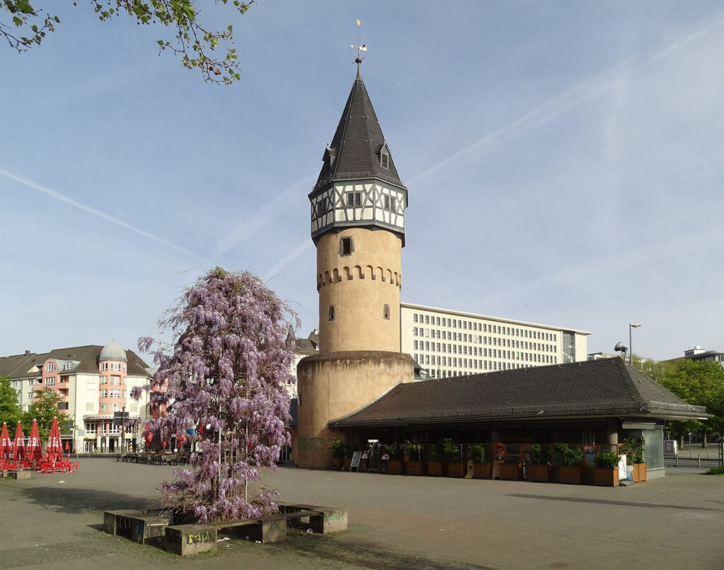 Bockenheimer Warte in Frankfurt