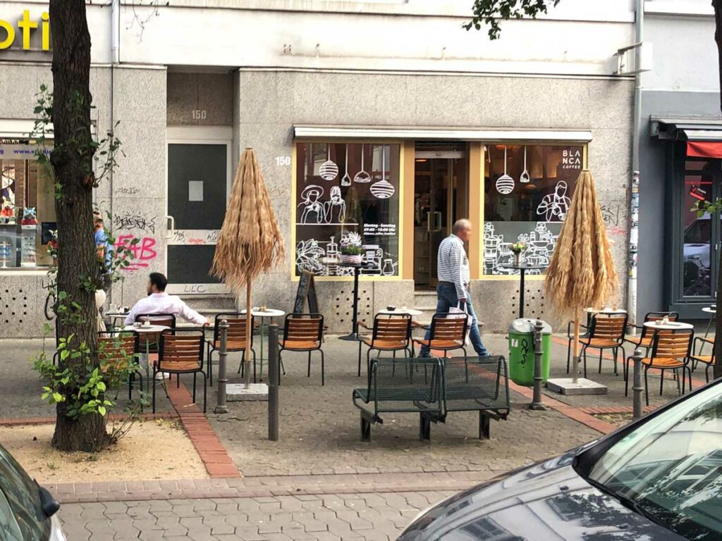 Erschwerte Nutzung von Sitzbänken in der Berger Straße