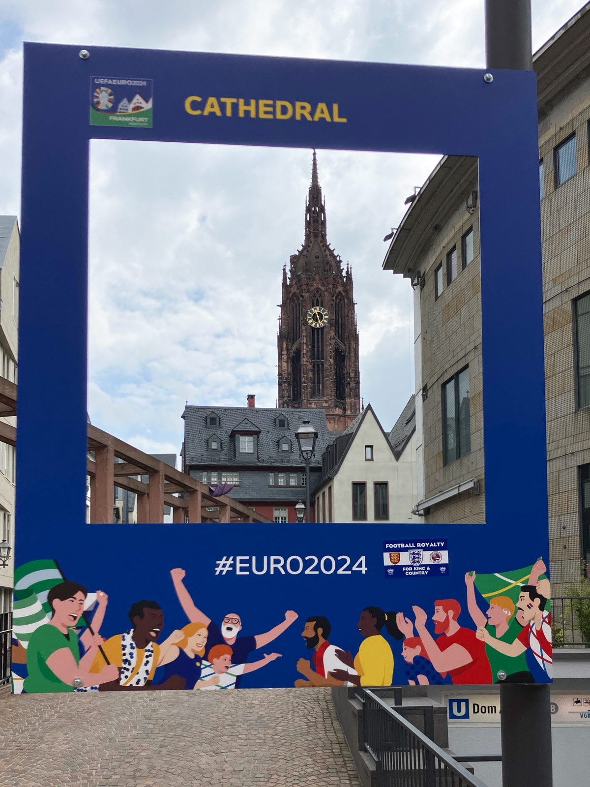 EURO 2024 Sightseeing Frames in Frankfurt - Cathedral