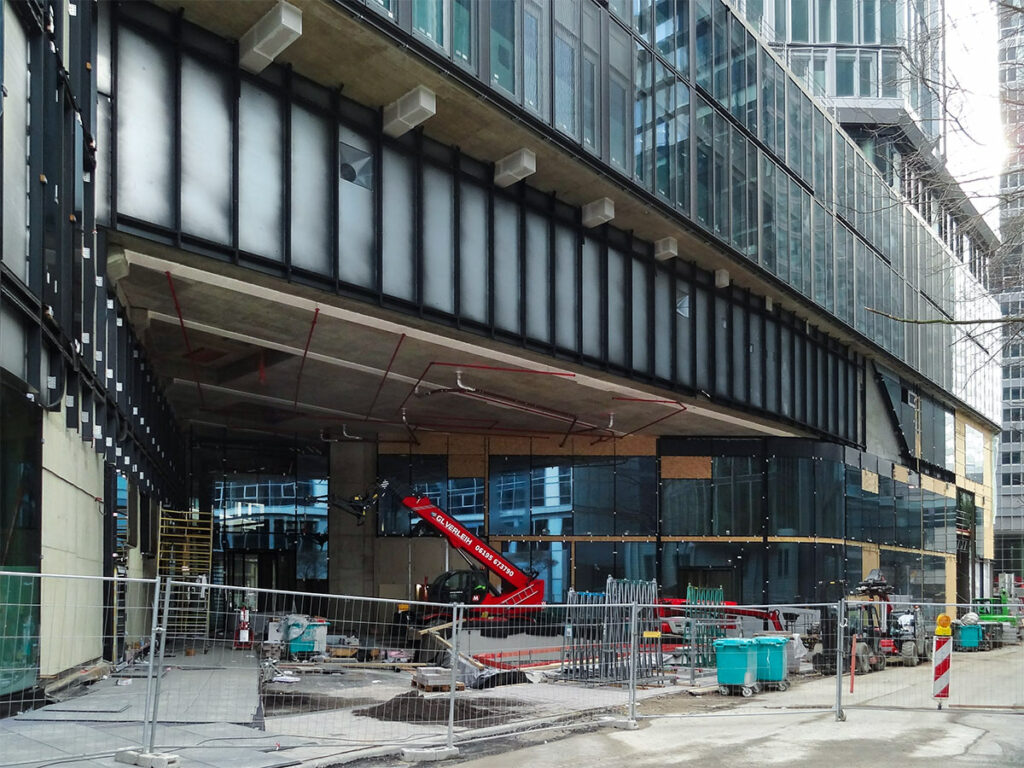 Four Frankfurt - Baustelle in der Neuen Schlesingersgasse