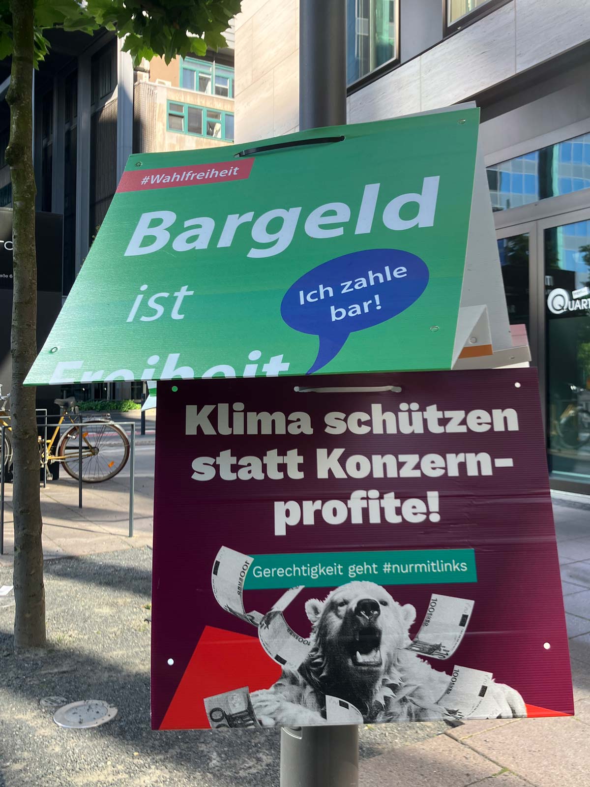 Plakate zur Europawahl 2024 in Frankfurt