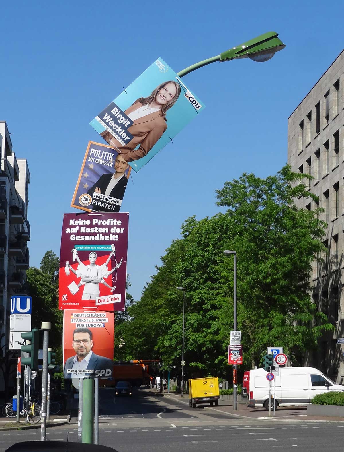 Plakate zur Europawahl 2024 in Frankfurt