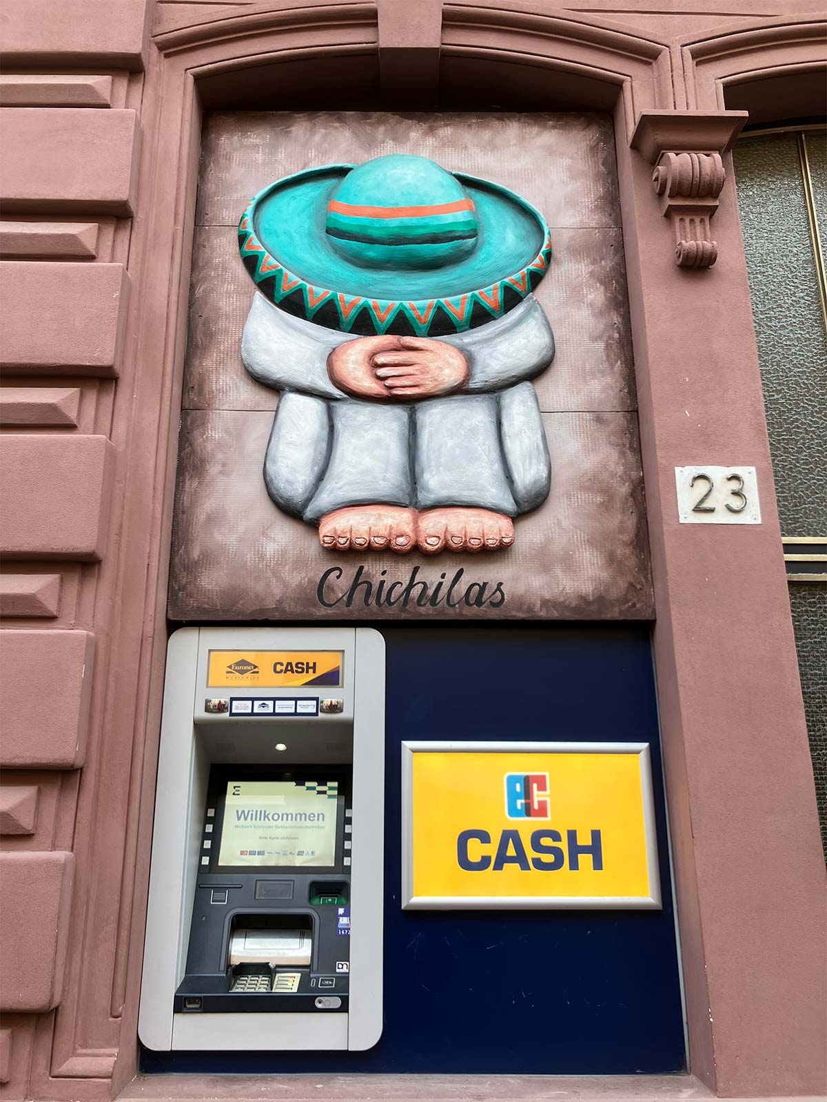 Relief eines Mexikaners mit Sombrero im Oeder Weg in Frankfurt