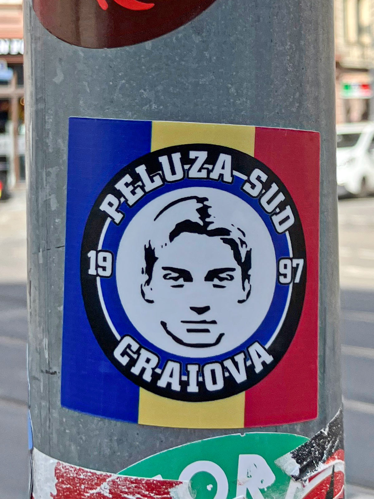 Rumänien-Aufkleber zur EURO 2024 in Frankfurt