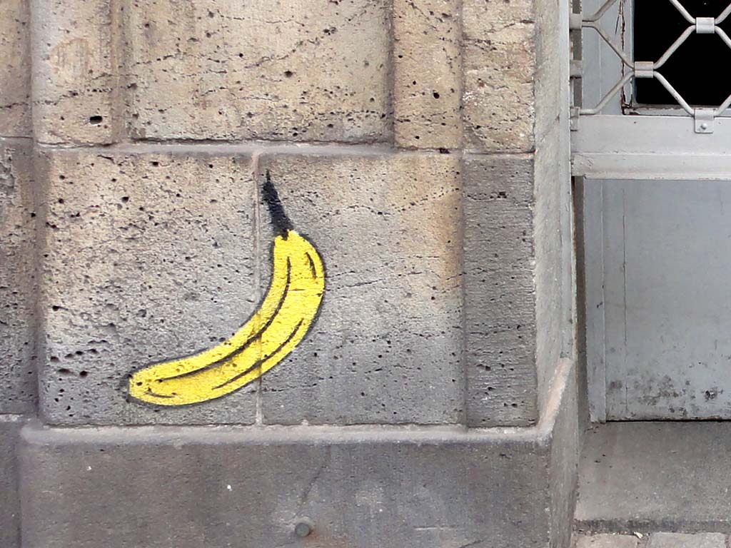 Streetart mit Bananen in Frankfurt von Thomas Baumgärtel