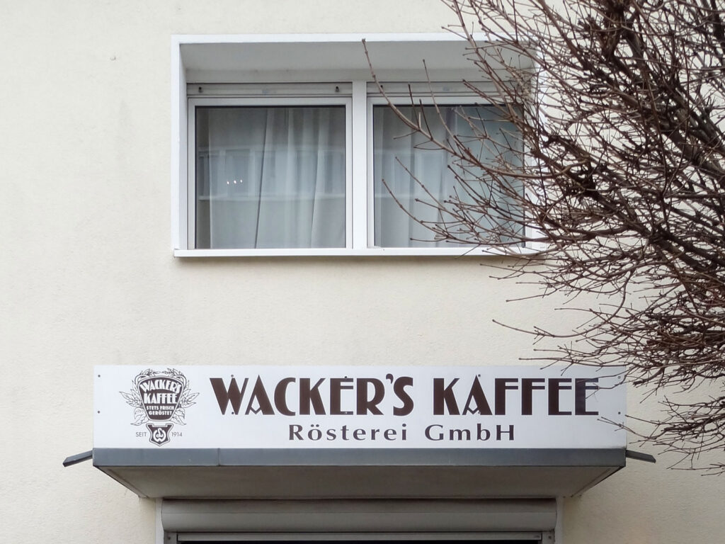 Typografie in Frankfurt - Wacker's Kaffee