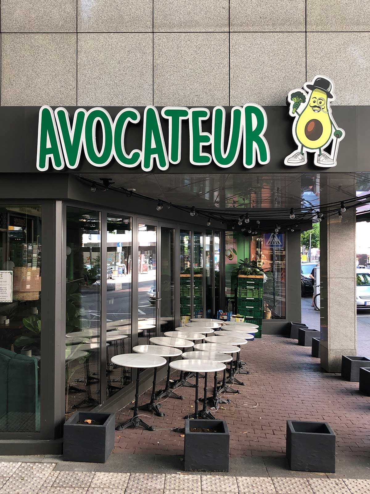 Typografie, Schilder & Logos in Frankfurt: Avocatuer