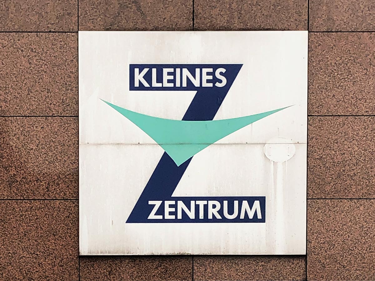 Typografie, Schilder und Logos in Frankfurt - Kleines Zentrum