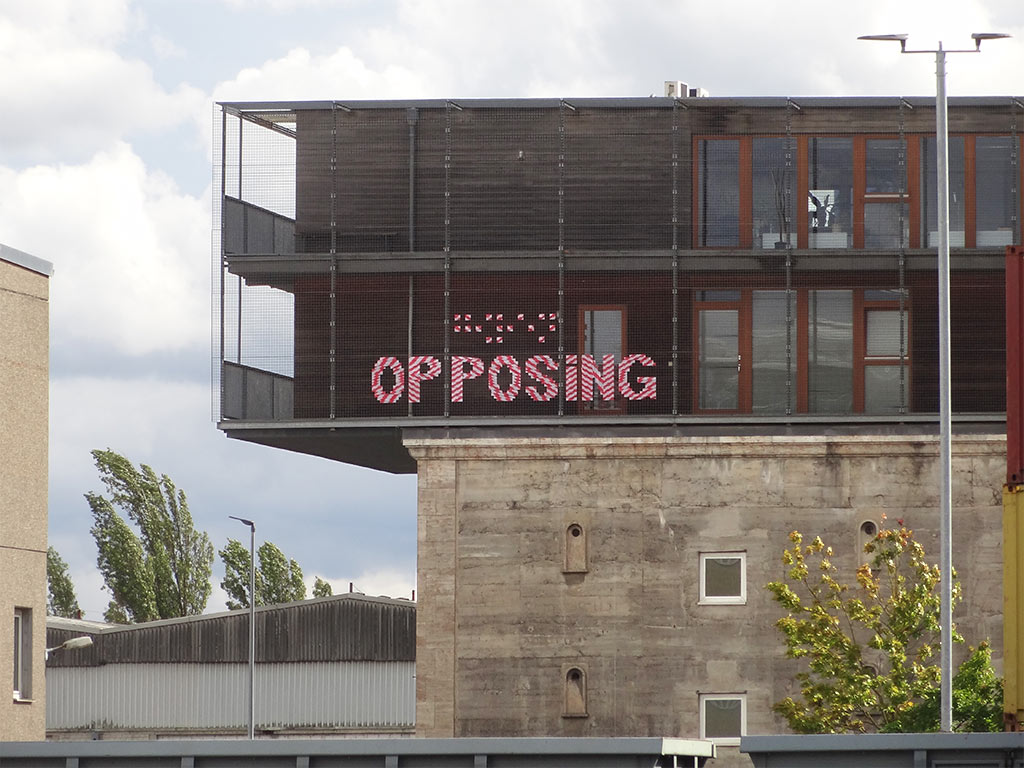 Urban Art Frankfurt - Opposing