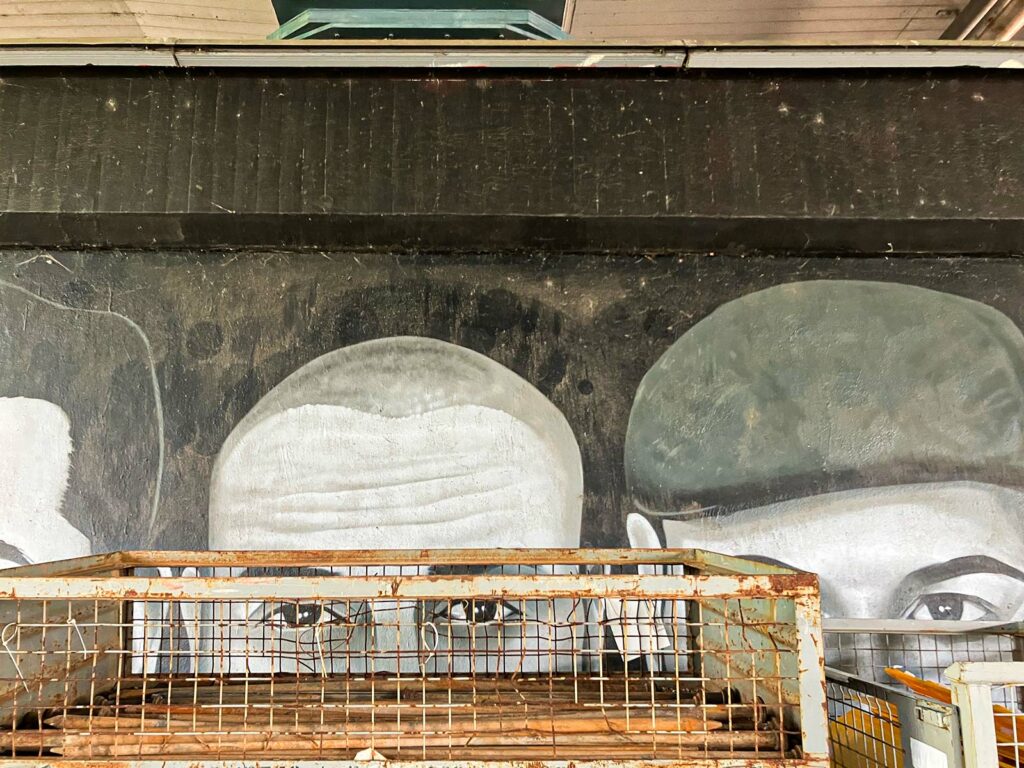 Vorbereitungen für EM 2024 Fanzone am Mainufer in Frankfurt verschmutzen Hanau-Mural